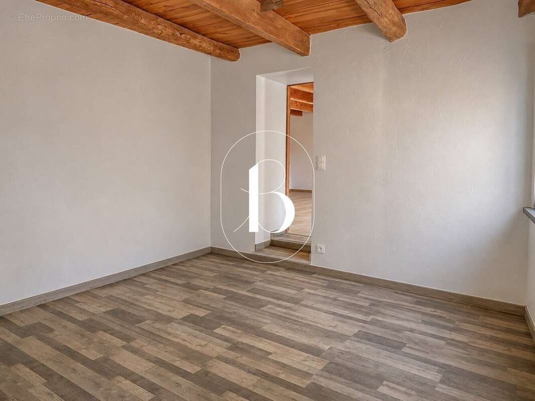 Charmante demeure de village en pierre avec cour intérieure - photo 6