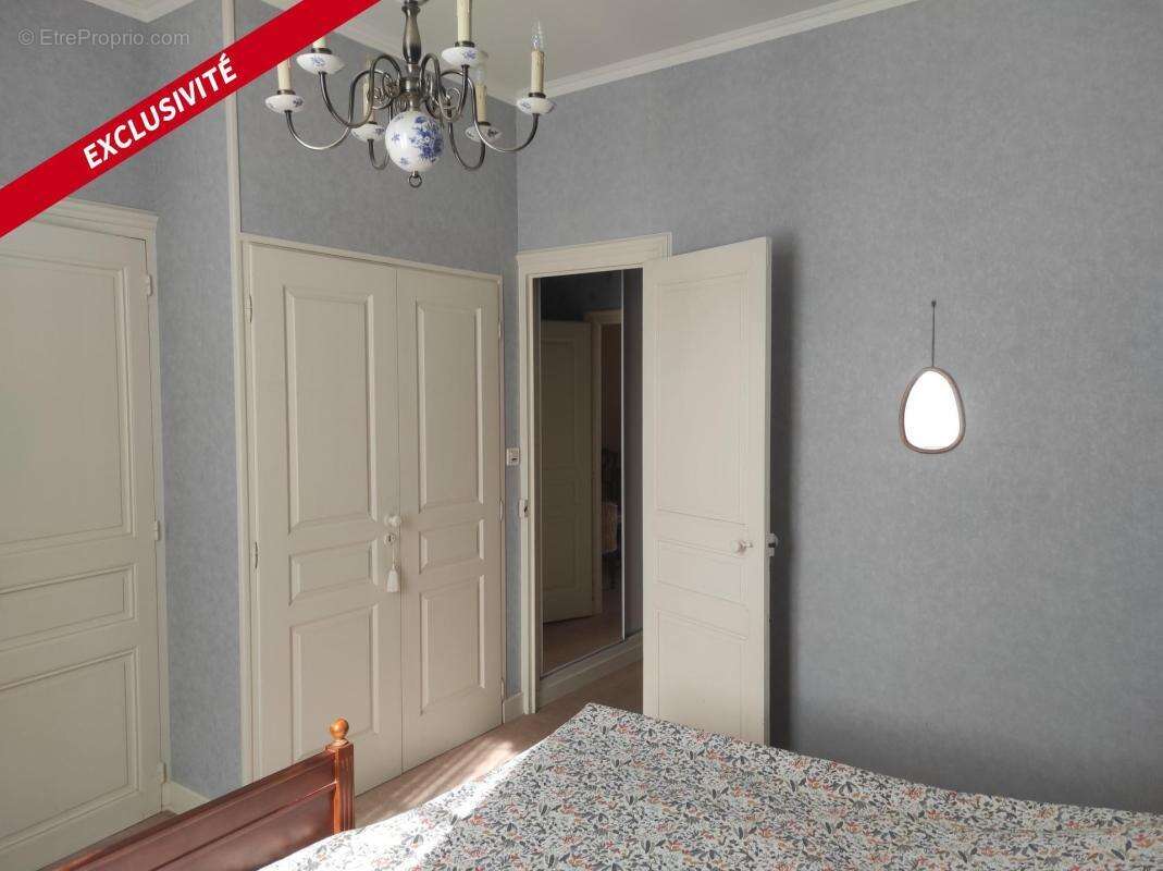 Maison à SAINT-JEAN-D'ANGELY