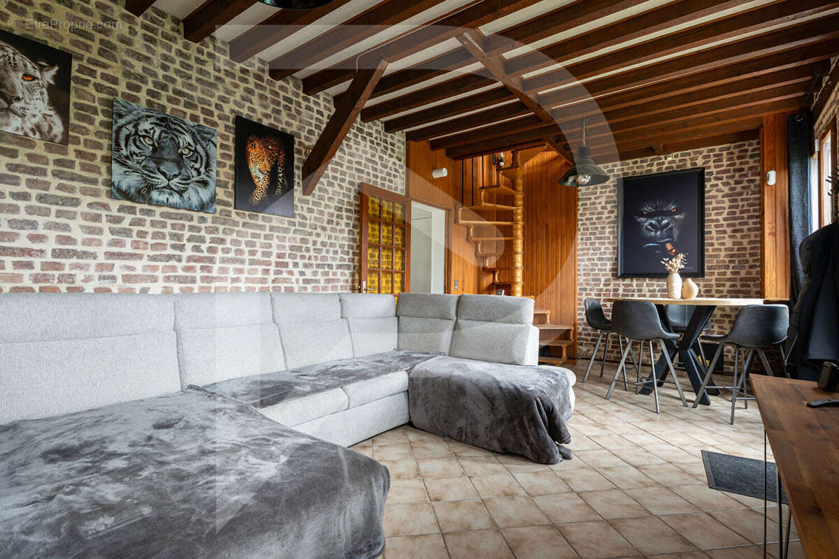 Maison à MONTIVILLIERS