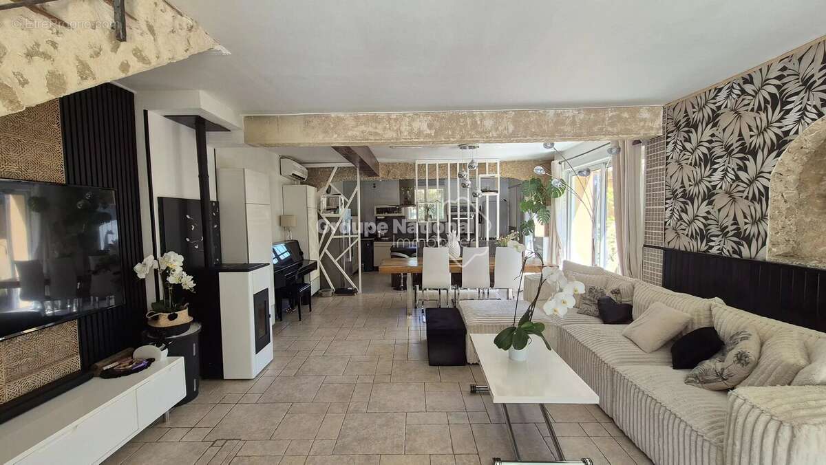 Courthezon - ensemble immobilier de 385 m² en campagne - photo 29