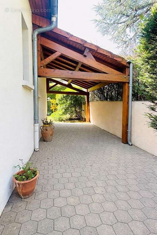Maison  4  pièces avec terrain  CHAMALIERES - photo 4