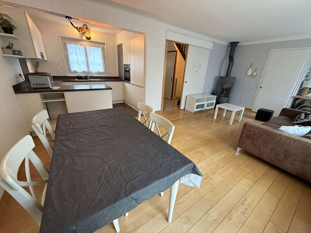 Appartement à AMBILLY