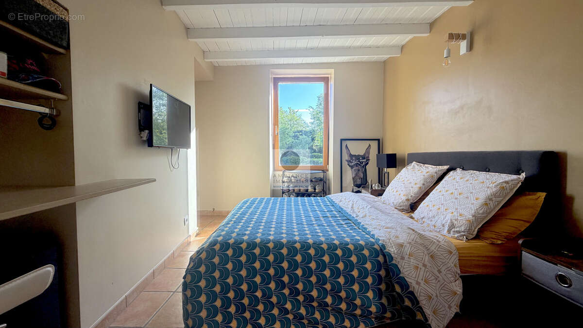 Maison à ETOILE-SUR-RHONE