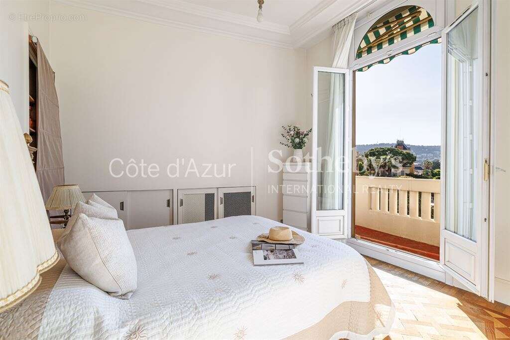 Appartement bourgeois dernier étage avec 5 chambres Nice Carabacel - photo 18