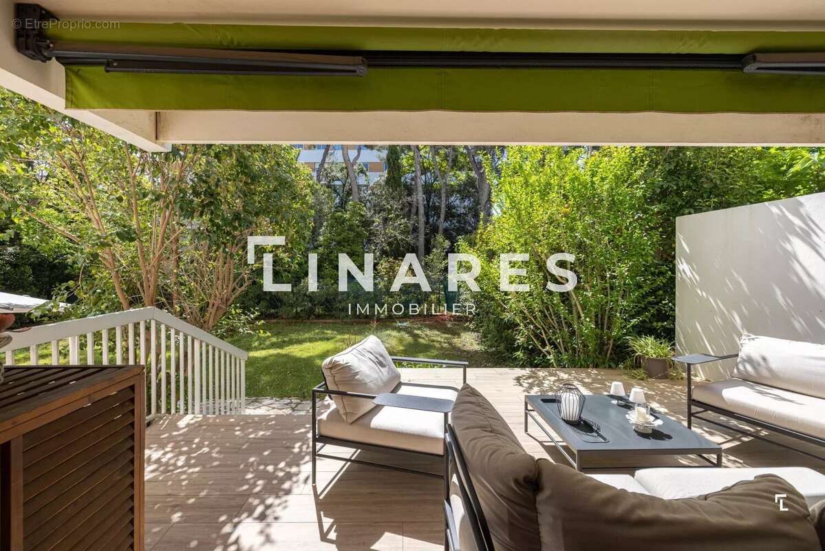 Appartement à MARSEILLE-9E