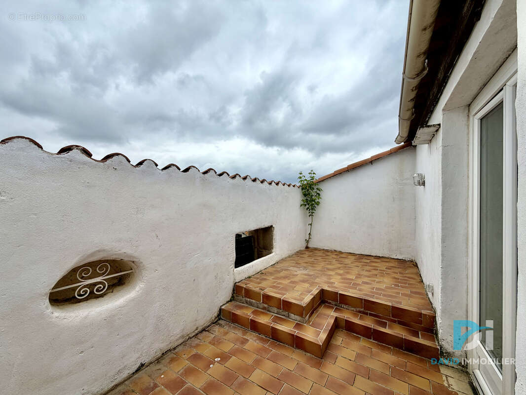 Appartement à NEZIGNAN-L'EVEQUE