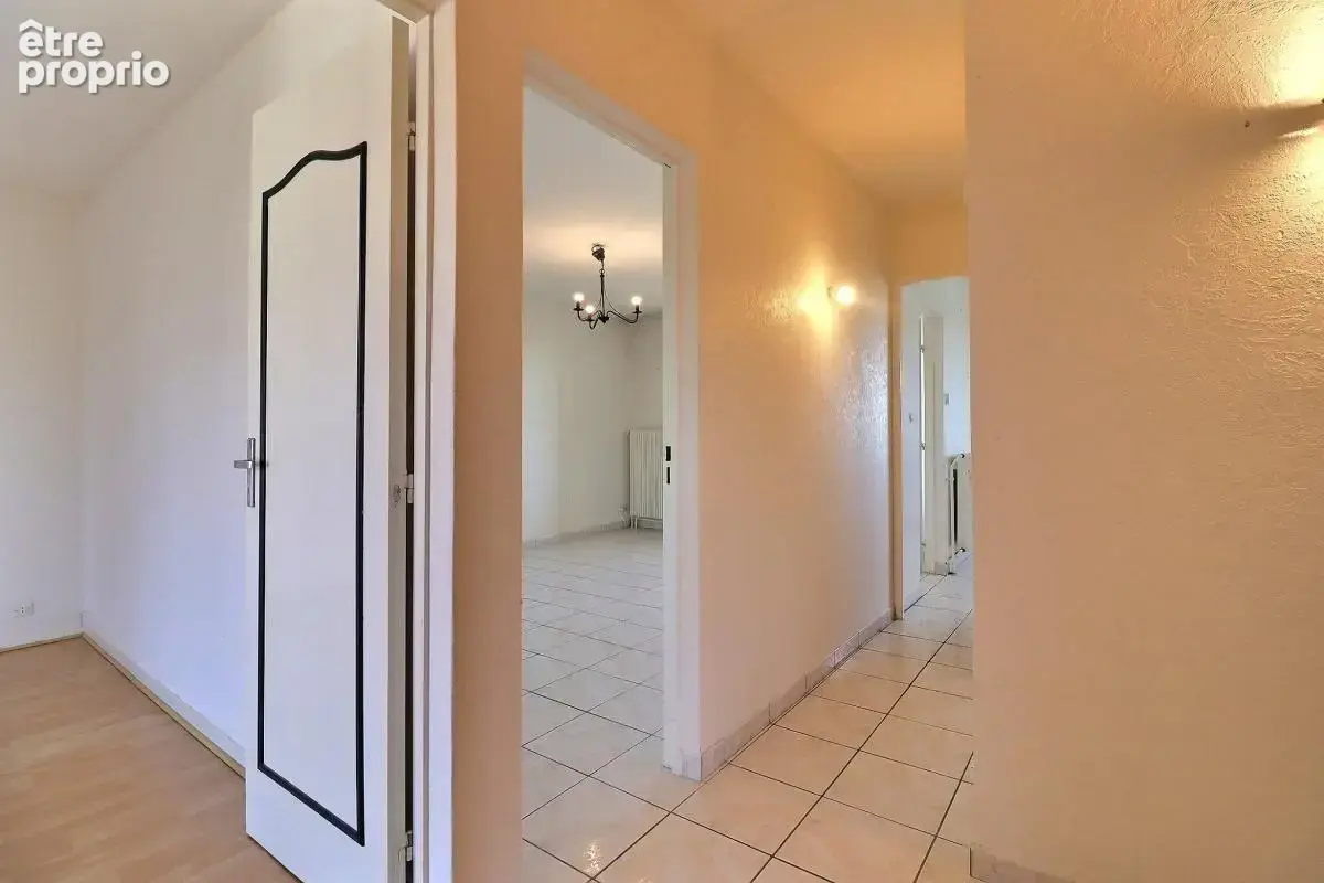 Chenôve, Appartement T3 avec balcon , ascenseur, résidence fermée - photo 11