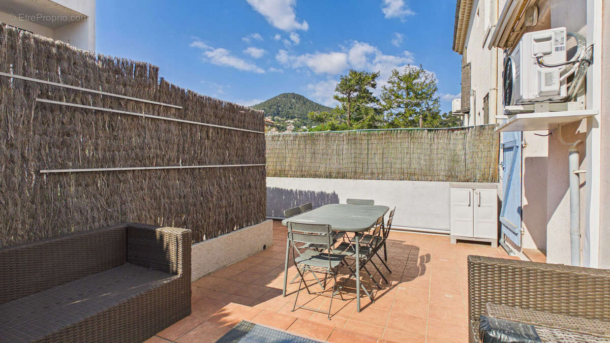 Appartement à CARQUEIRANNE