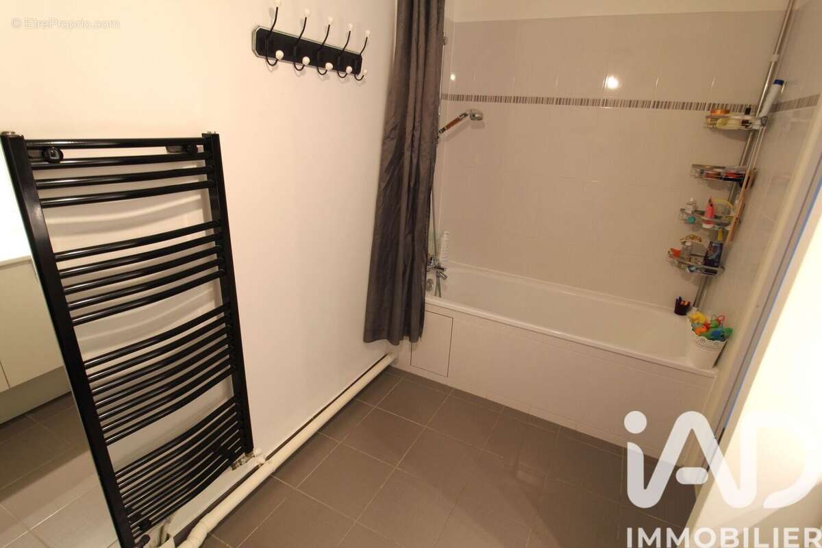 Photo 9 - Appartement à VILLENEUVE-LE-ROI