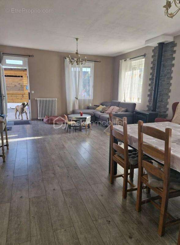 Maison à BOULOGNE-LA-GRASSE