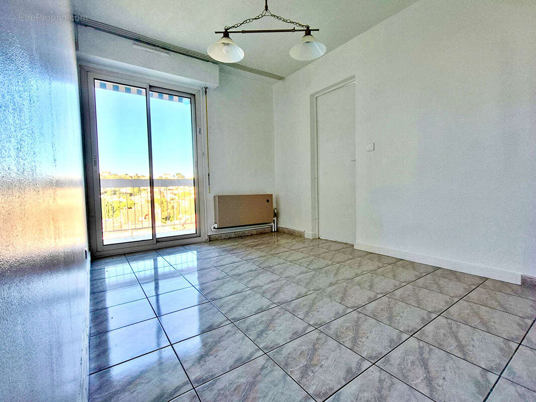 Appartement à MARSEILLE-15E