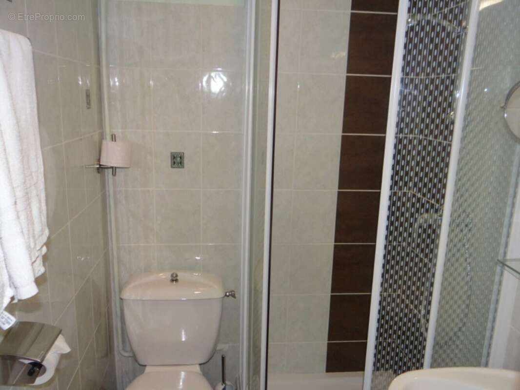 Dpt Allier (03), à vendre ESTIVAREILLES , Murs et Fond ,  Hôtel - Restaurant -Bar ( licence 4 ) 10 minutes de Montluçon - photo 33