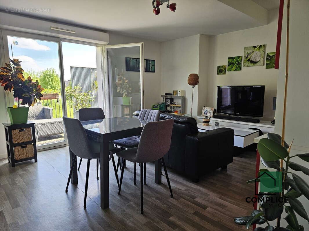 Appartement à COUERON