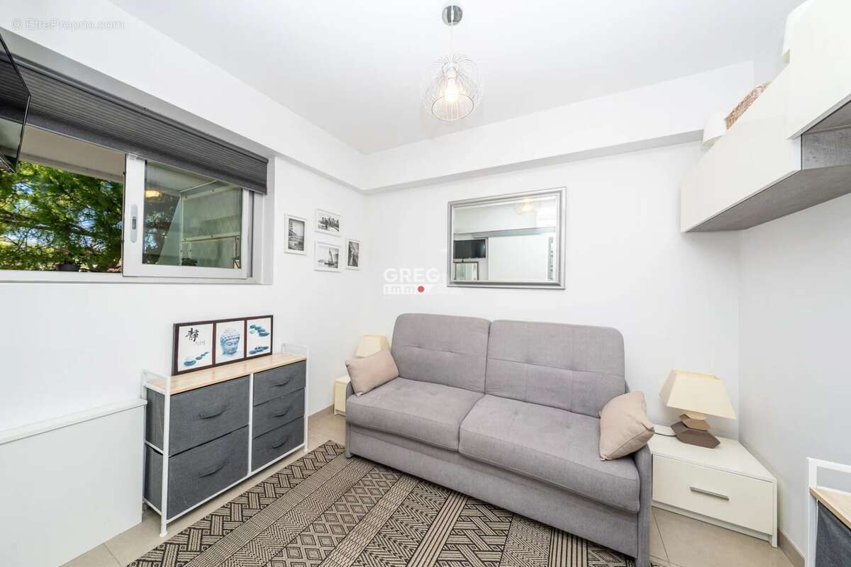 Appartement à VILLENEUVE-LOUBET