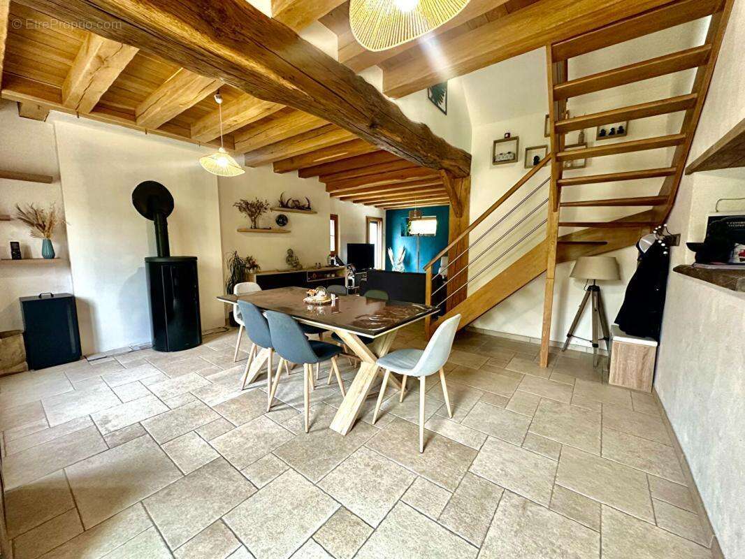 Maison Pruille L Eguillé 5 pièce(s) 107.51 m2 - photo 4