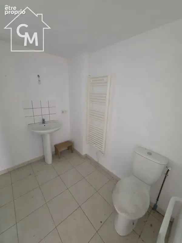 Maison à rénover avec dépendances et grange   alloue - photo 12