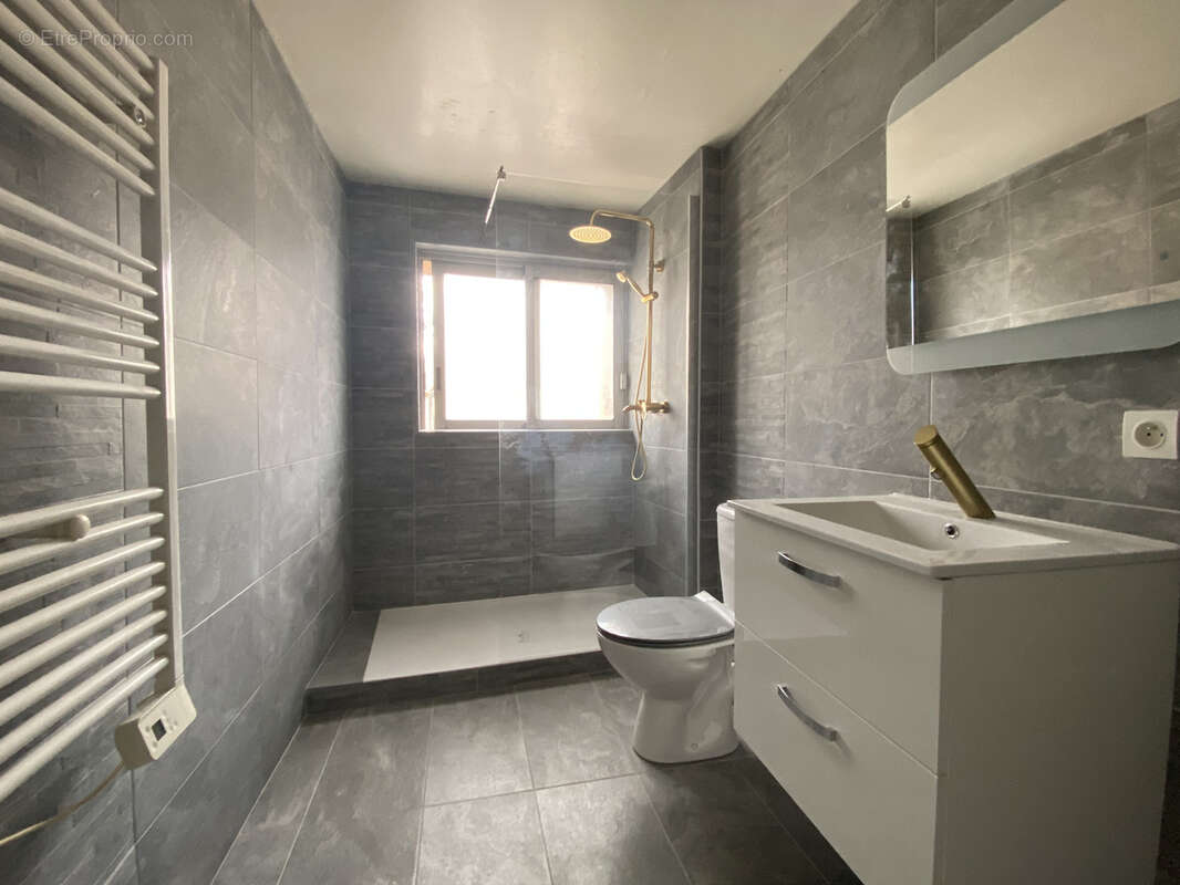 Appartement à VIAS