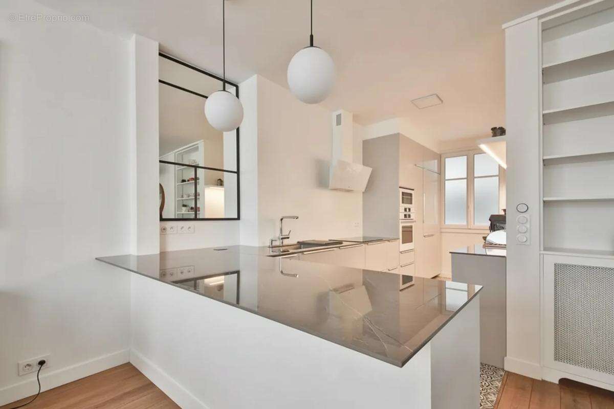 Appartement à ISSY-LES-MOULINEAUX