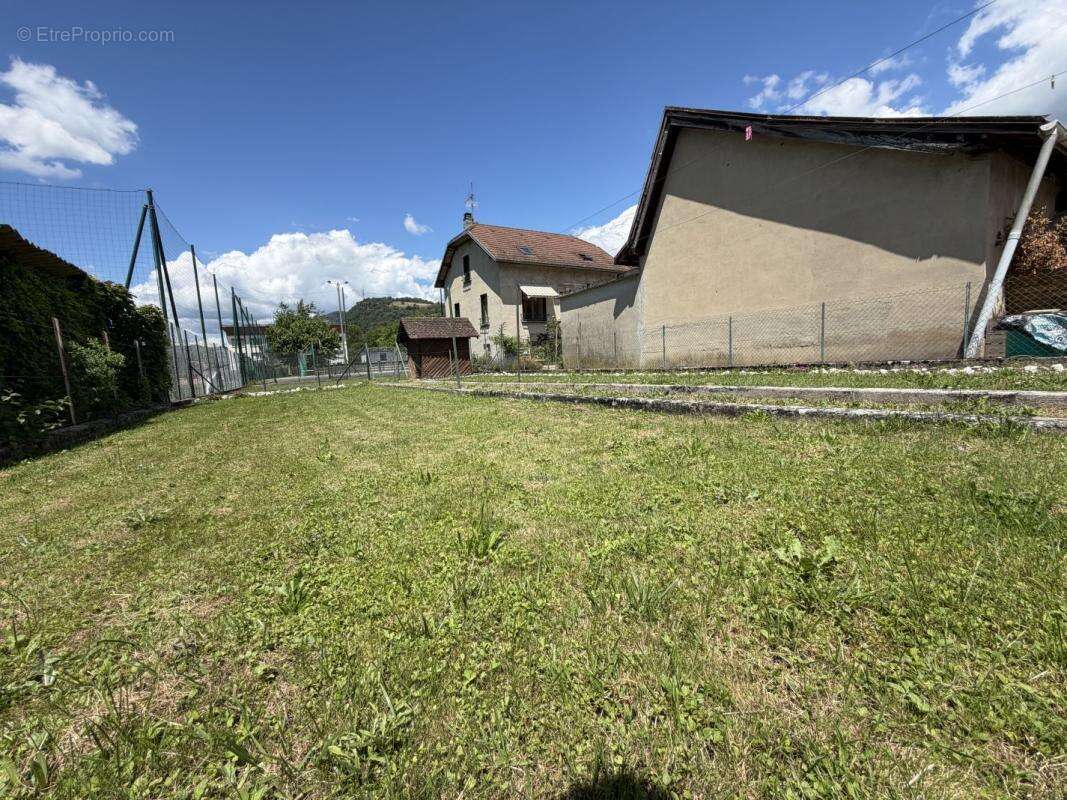 Maison 95 m² à La Bridoire  - photo 2