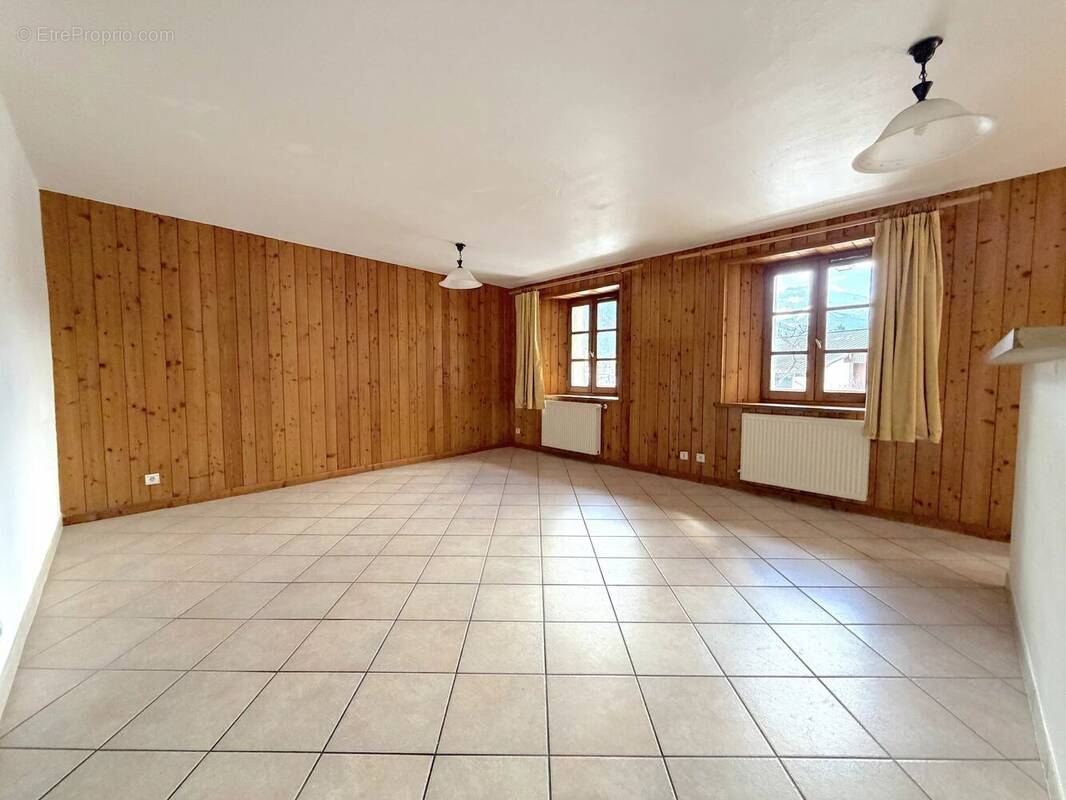 Appartement à TERMIGNON