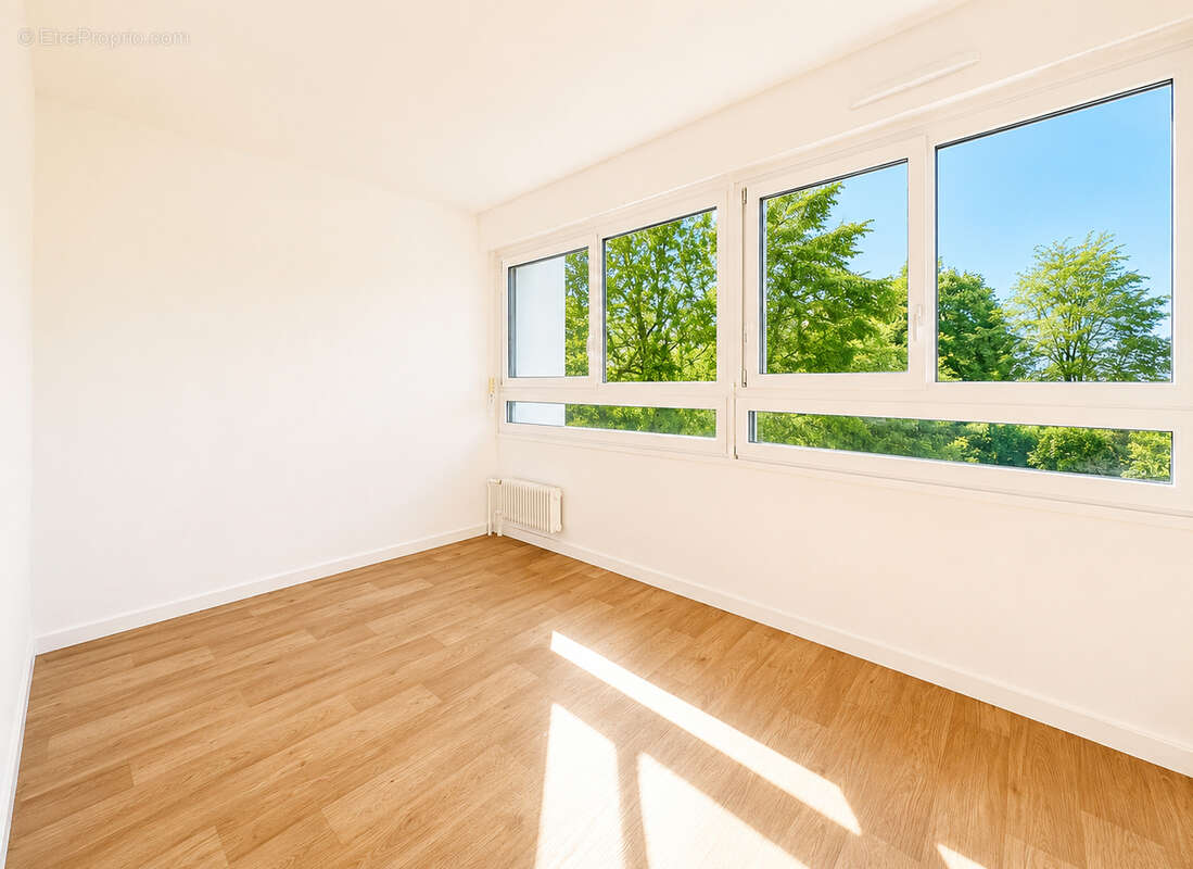 Appartement à VERRIERES-LE-BUISSON