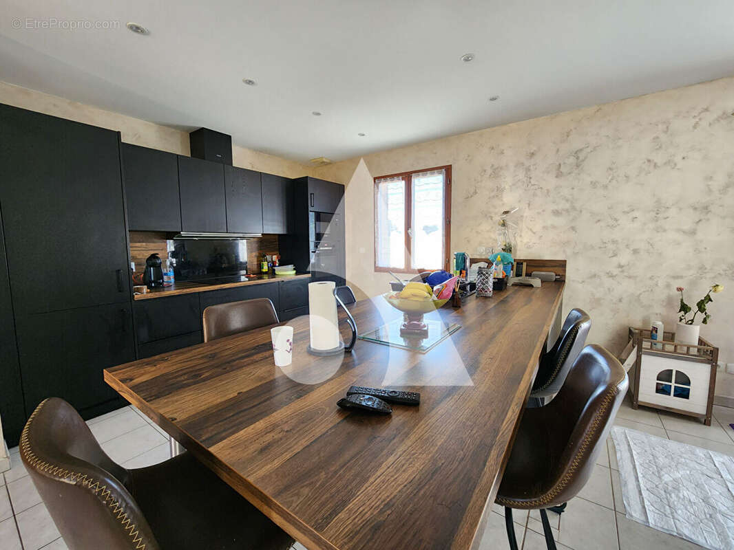 Maison à SAINT-BERAIN-SOUS-SANVIGNES