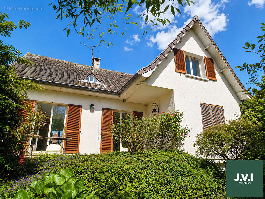 Maison à MONTMORENCY