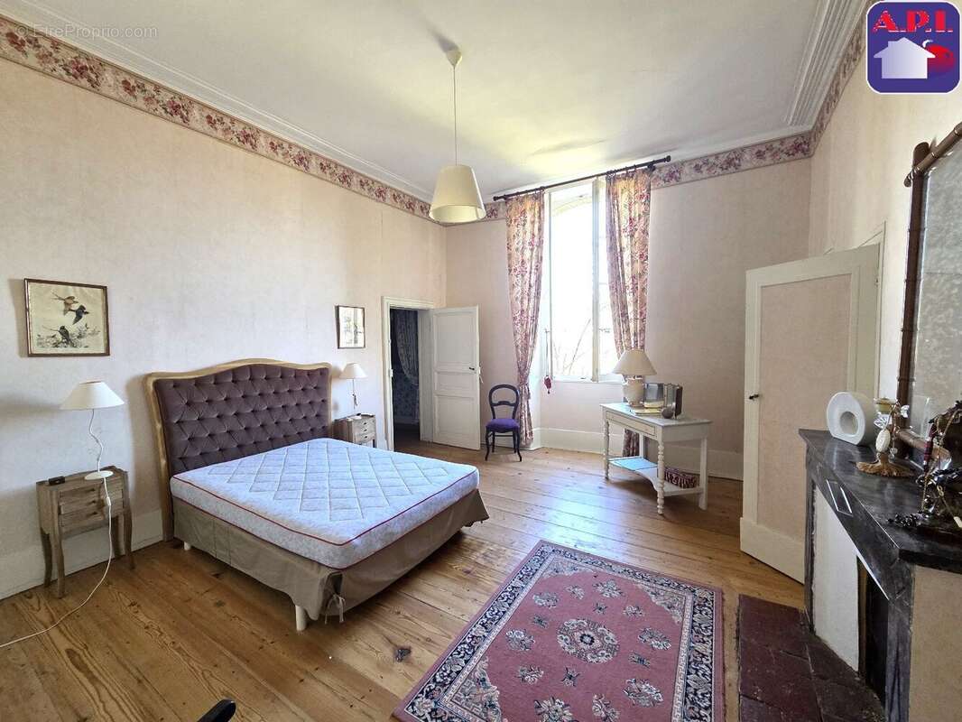Maison à SAVERDUN
