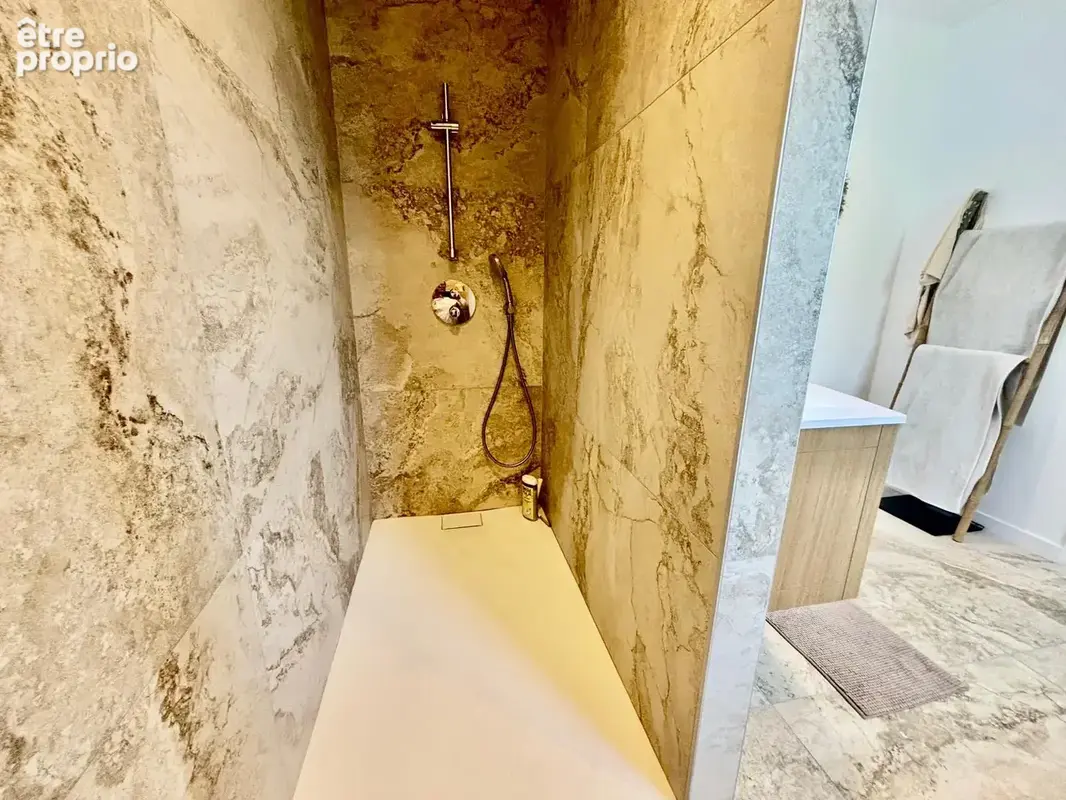 Grignan - villa 3 chambres avec dépendances et piscine - photo 32