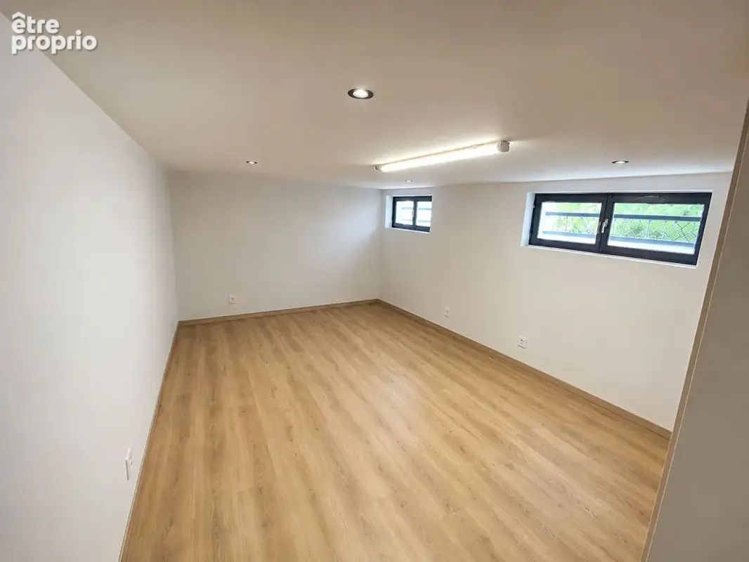COUP DE COEUR  - Maison 5 pièces entièrement rénovée - 763m² terrain constructible et piscinable - photo 6