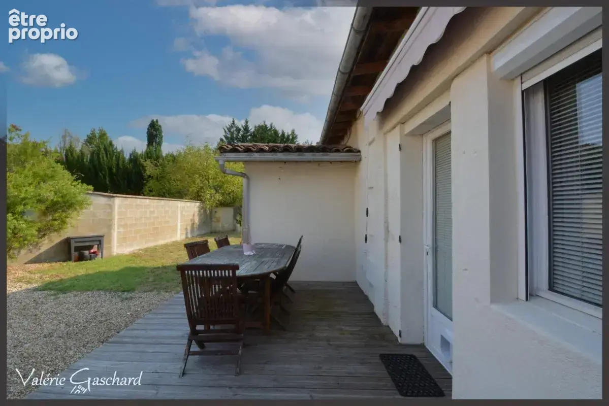 Proche Coutras  Maison 2 chambres et jardin - photo 12
