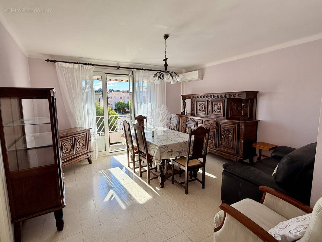 Appartement à SANARY-SUR-MER
