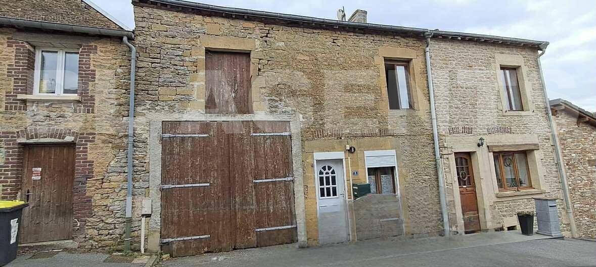 Messenger_creation_512669E9-0D75-4CD5-B544-E6EE55E4BCAB - Maison à VILLERS-CERNAY