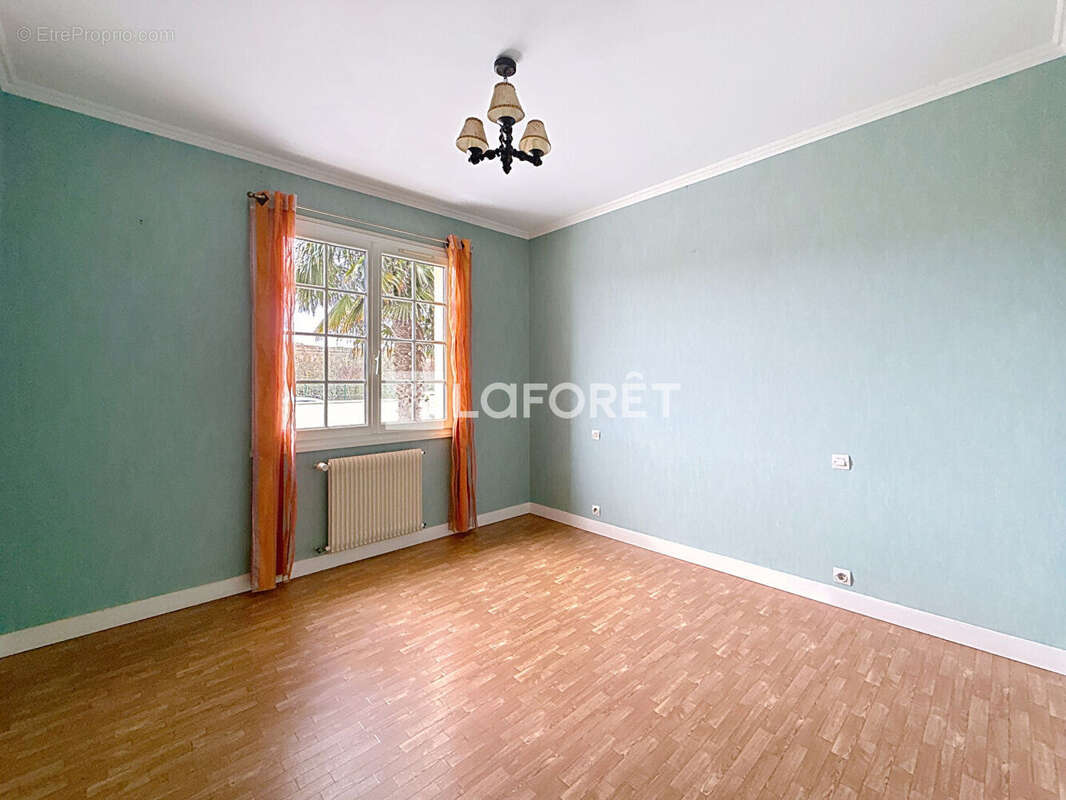 Maison à DOUE-LA-FONTAINE