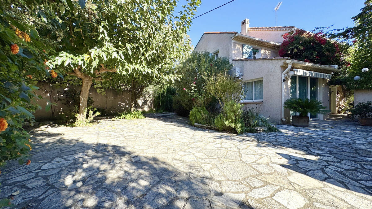 Maison à LA VALETTE-DU-VAR