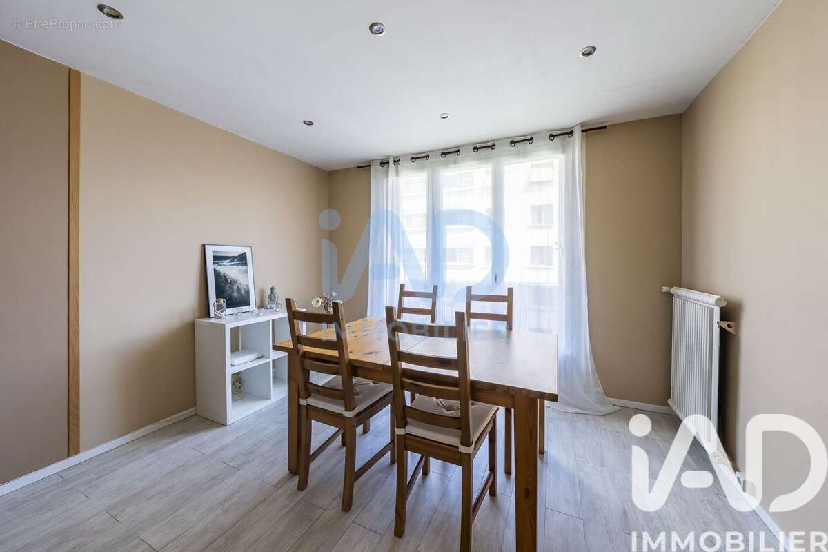 Photo 3 - Appartement à THIAIS