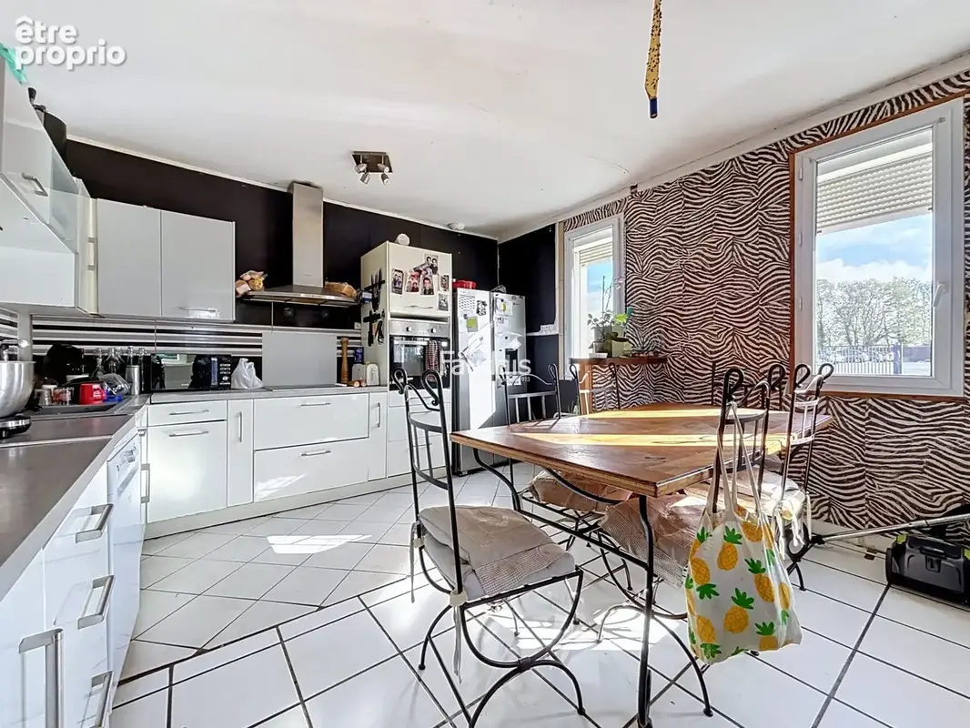 Maison 10 pièces 139 m² à vendre à Caumont-L'evente (14240) - photo 4