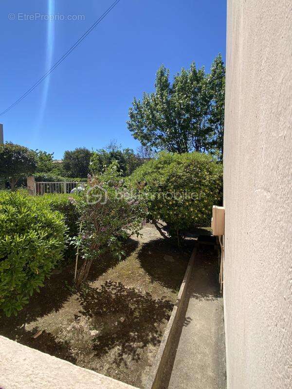 Appartement à SAINT-CYR-SUR-MER