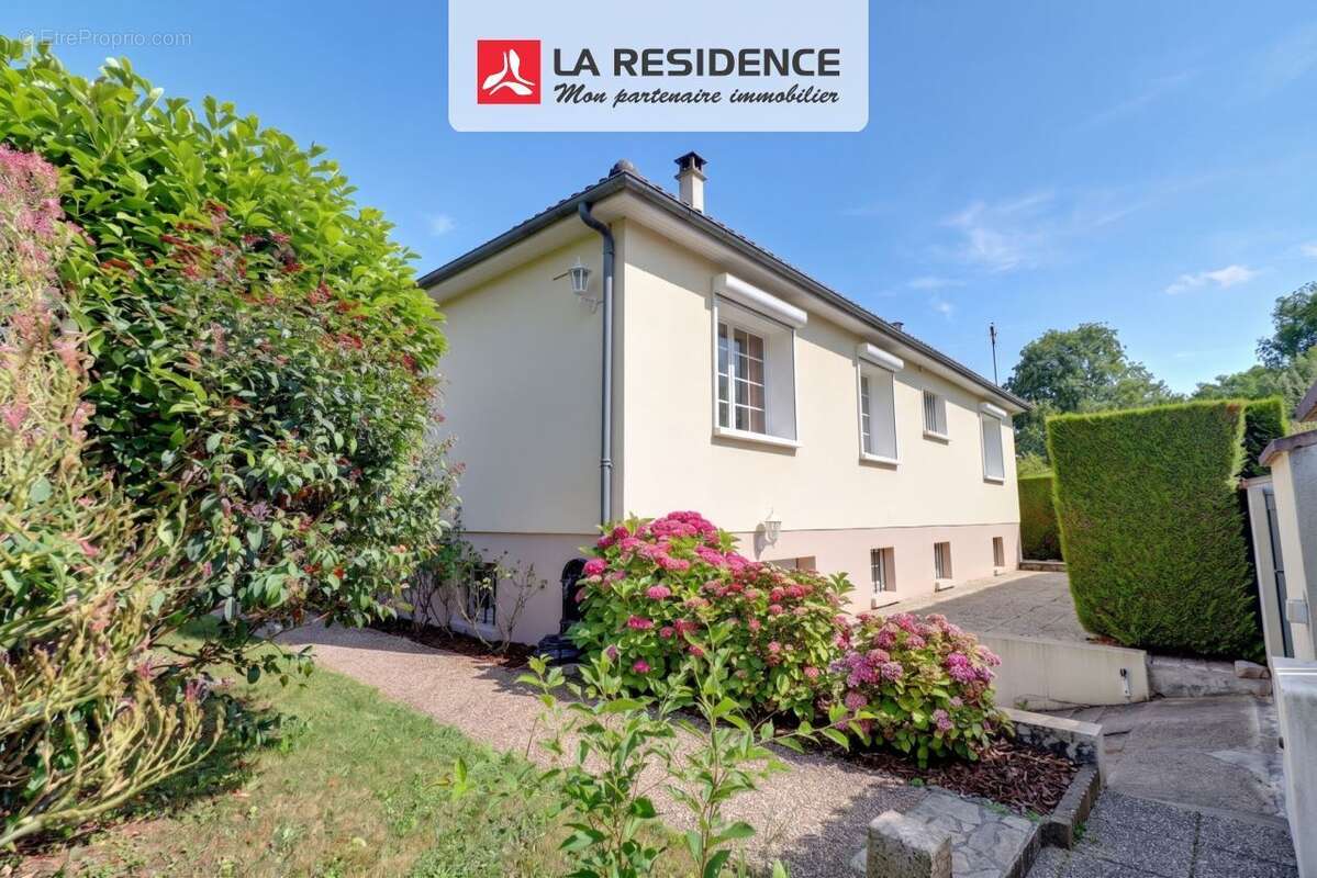 Maison 93 m² à Houdan  - photo 9