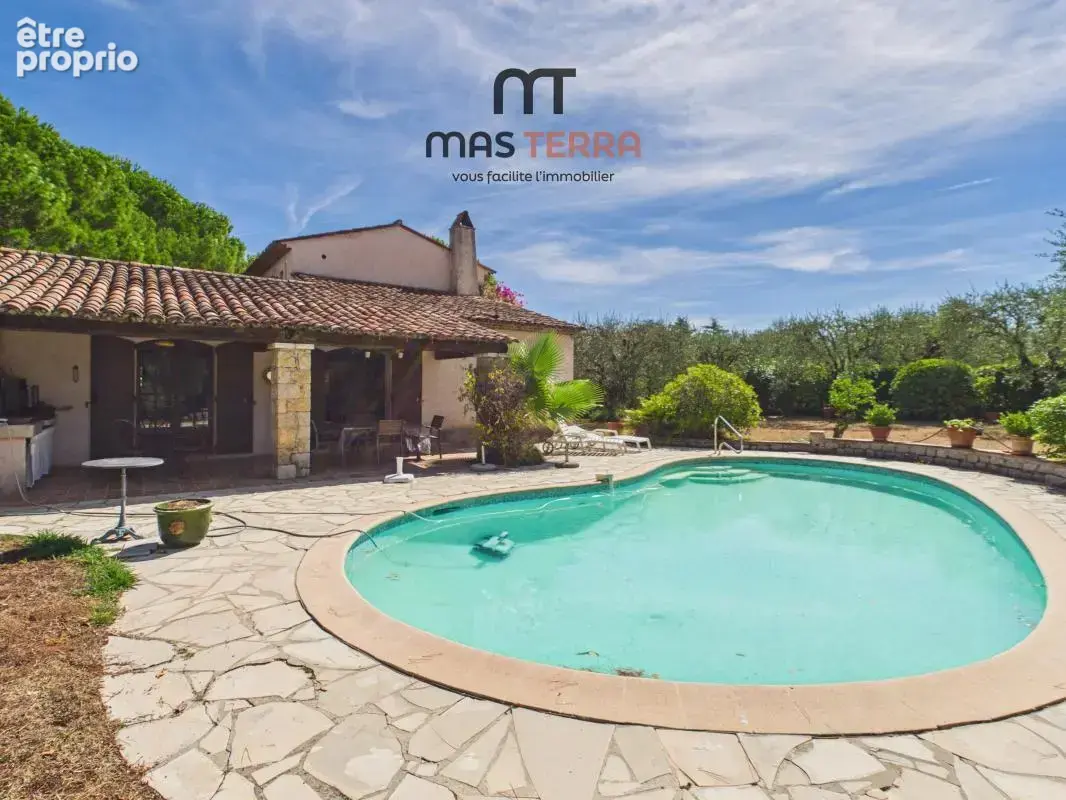 Maison 147 m² à Grasse  - photo 3