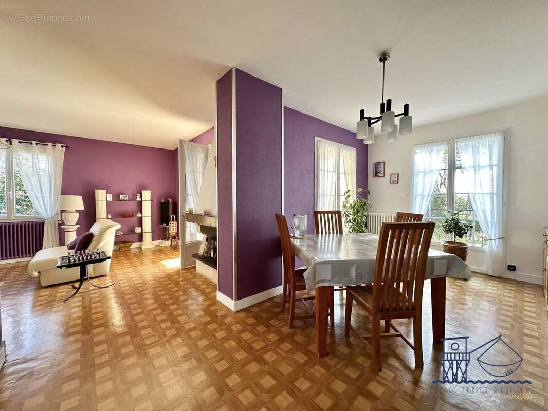 Maison à SAINT-FORT-SUR-GIRONDE