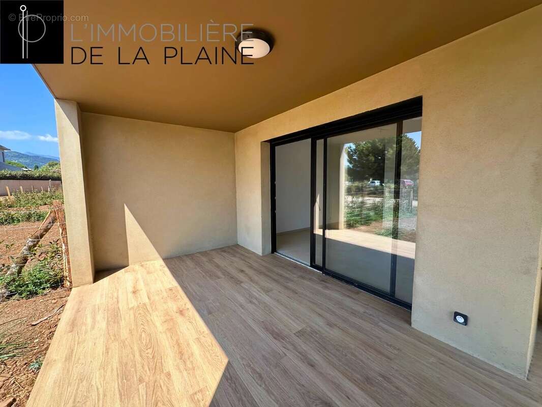 A vendre - Appartement T2 avec terrasse et jardin -Folelli - photo 6
