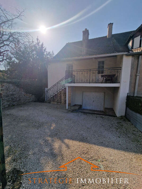 Maison à BUXY