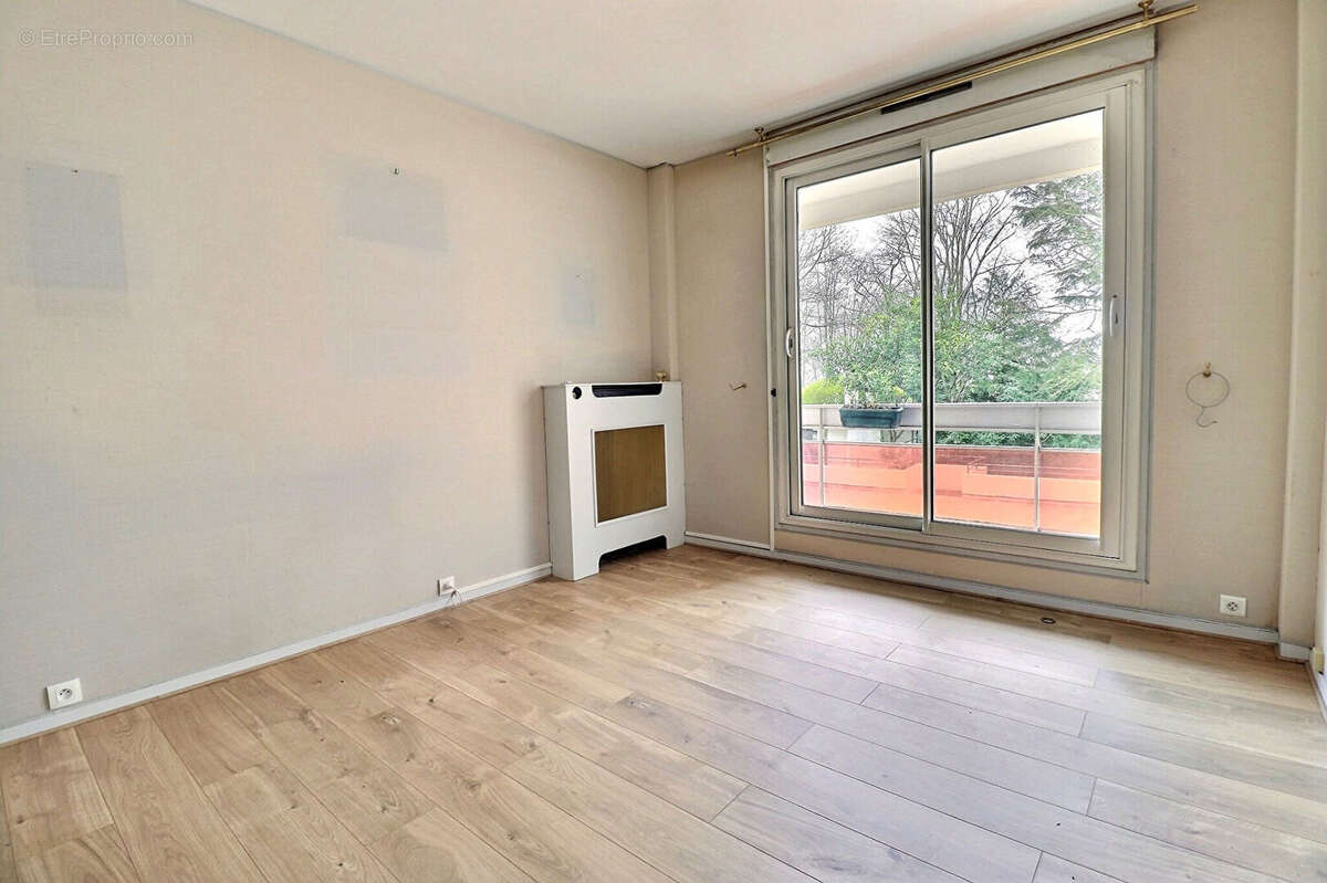 Appartement à MAREIL-MARLY