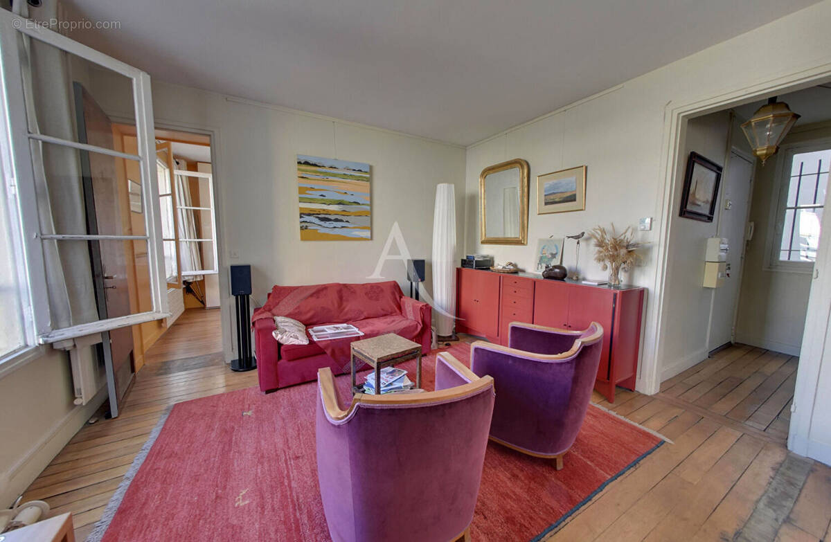 Appartement à PARIS-11E