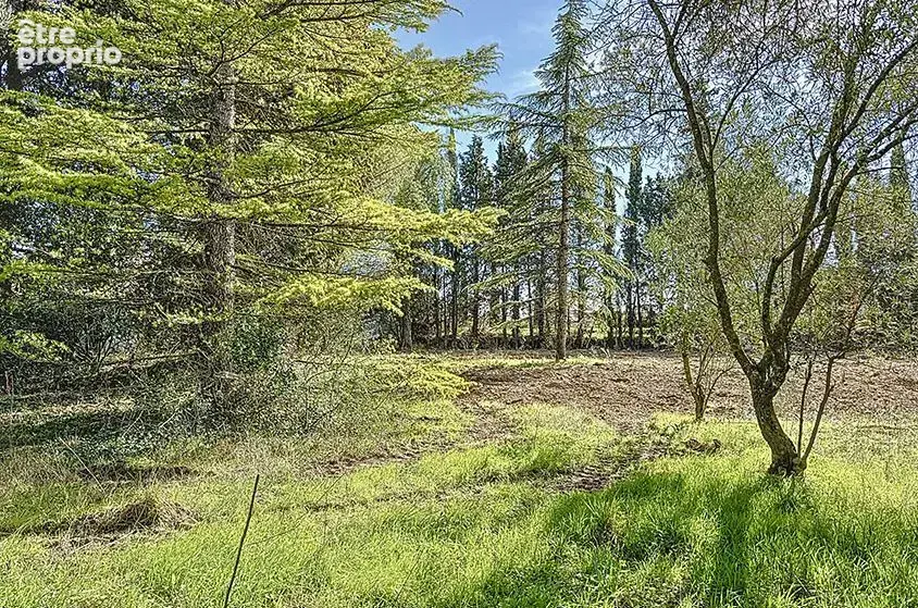 Terrain à LORIOL-DU-COMTAT