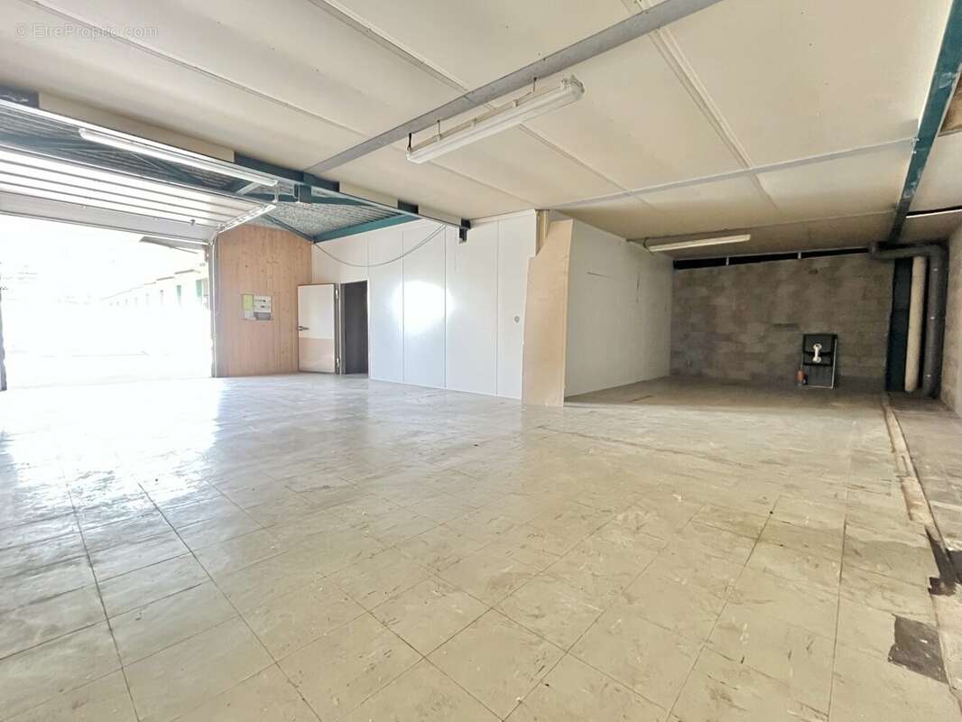 Commerce à LA BALME-DE-SILLINGY