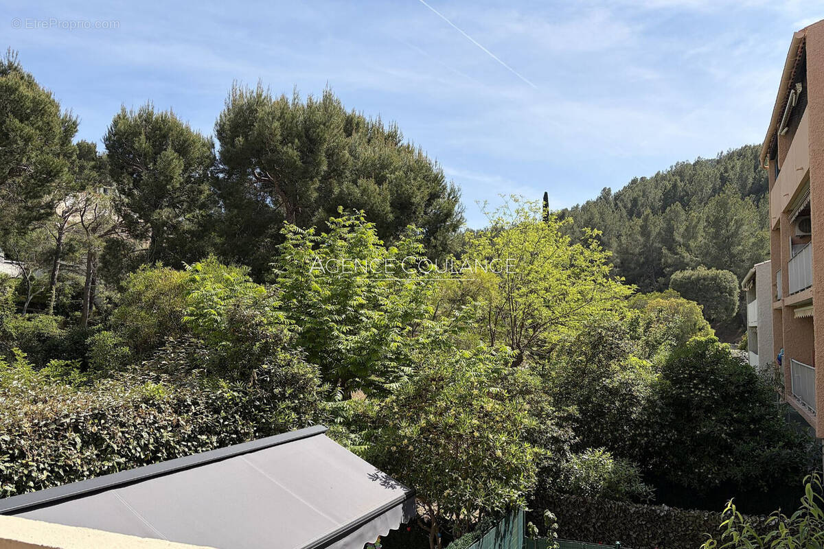 Appartement à SAINT-CYR-SUR-MER