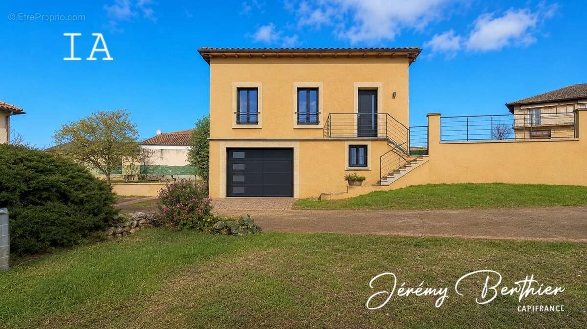 GENAY (69) - Grange de 140 m² - 4 pièces - 434 m² de terrain - Fort potentiel - photo 3