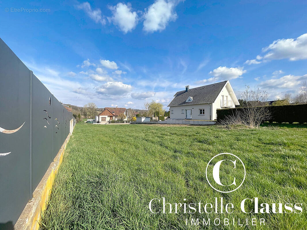 Terrain à DURMENACH